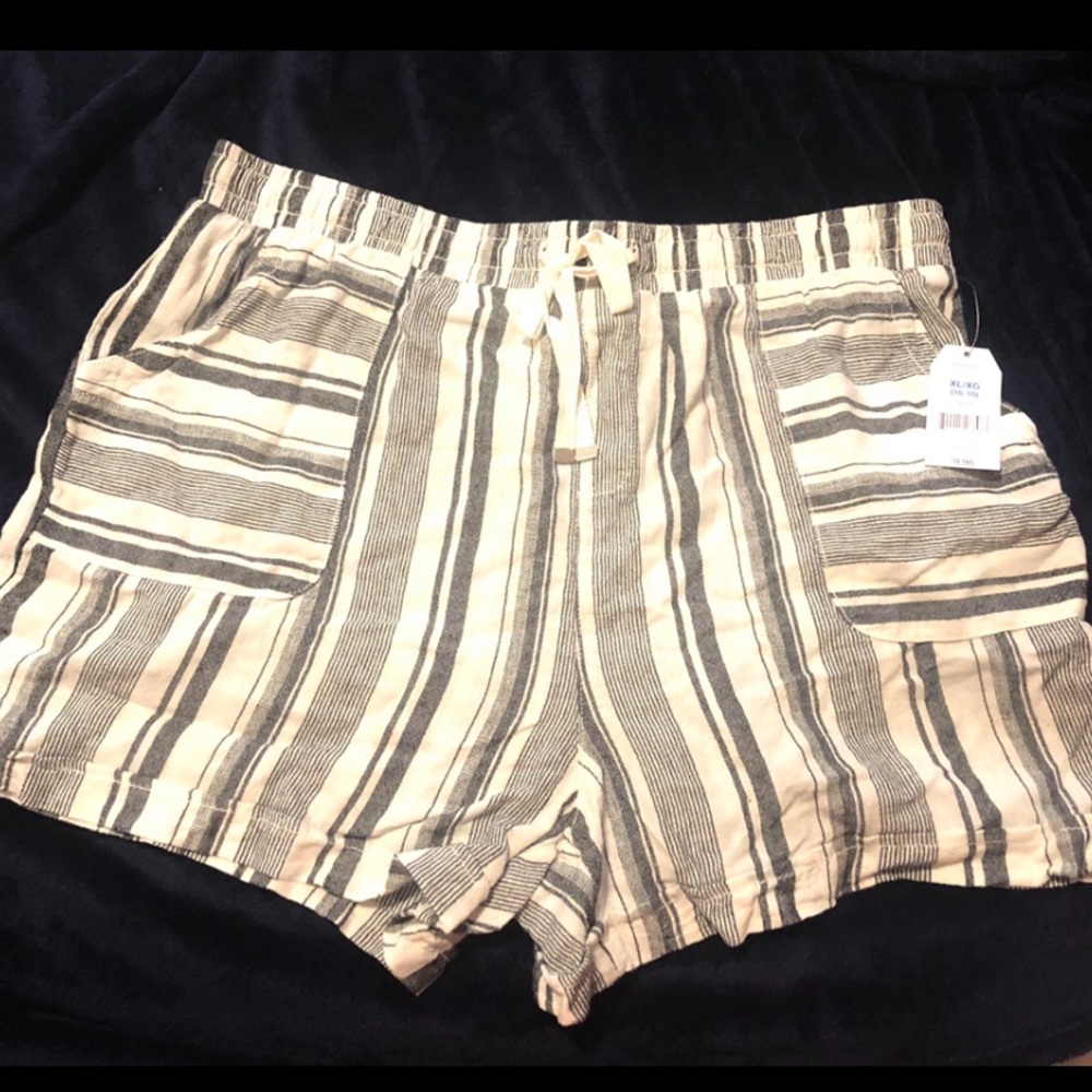 NWT Linen Shorts XL